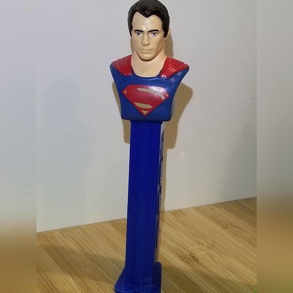 Lot of six Pez dispensers - Picture 5 of 9